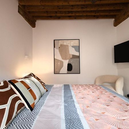 Sainte Helene - Lovely High Class Studio Lione Esterno foto